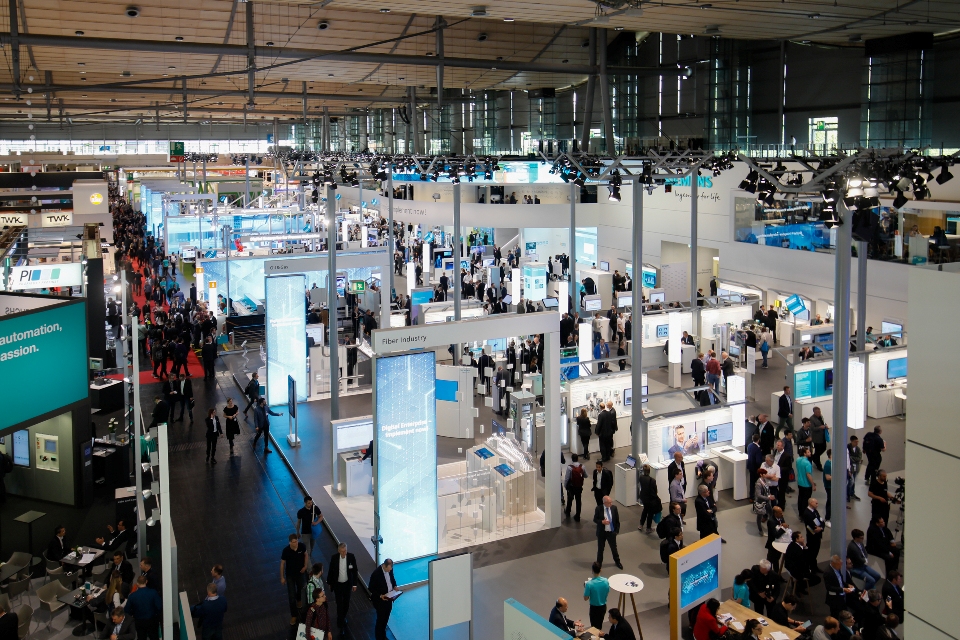 西門子數(shù)字化企業(yè)解決方案將“工業(yè)4.0”愿景變?yōu)楝F(xiàn)實